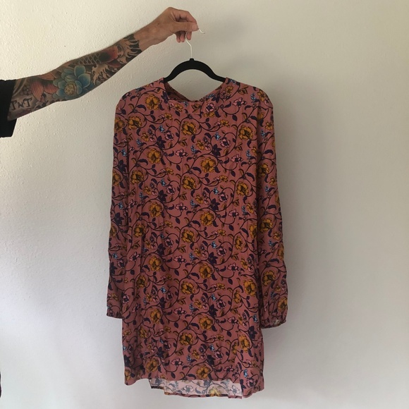 For love and lemons backless floral dress - Picture 4 of 6